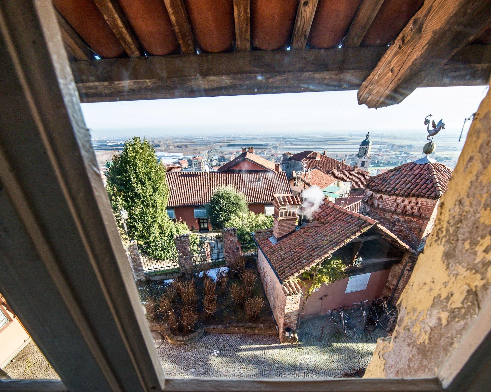 Castello Rosso Hotel Costigliole Saluzzo Exterior foto