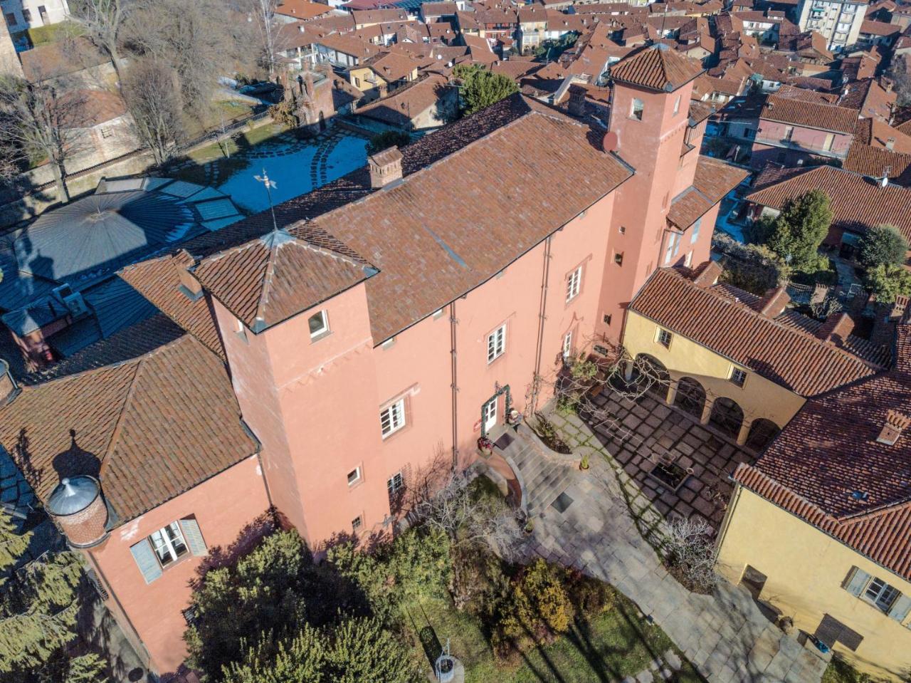 Castello Rosso Hotel Costigliole Saluzzo Exterior foto