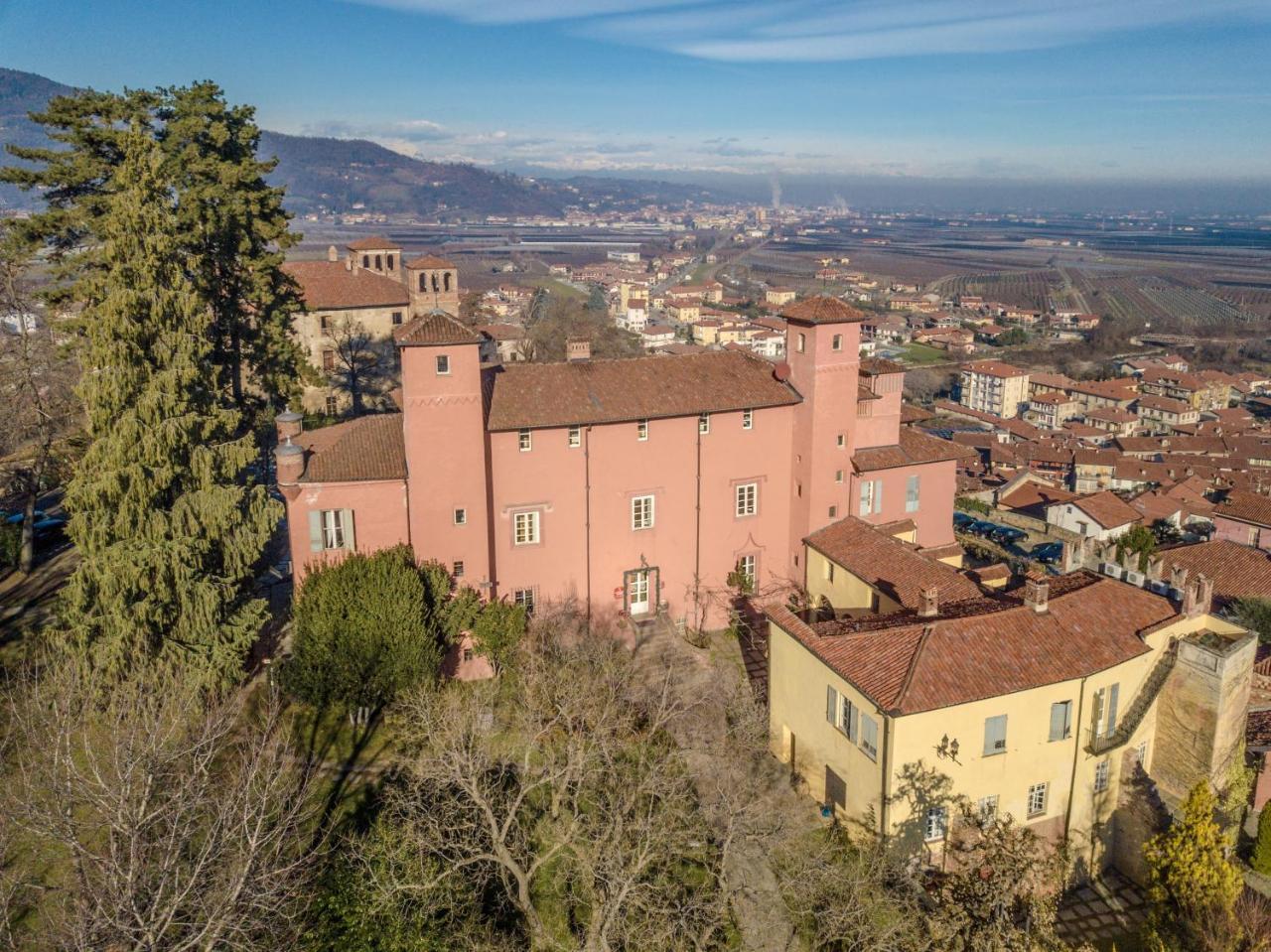 Castello Rosso Hotel Costigliole Saluzzo Exterior foto