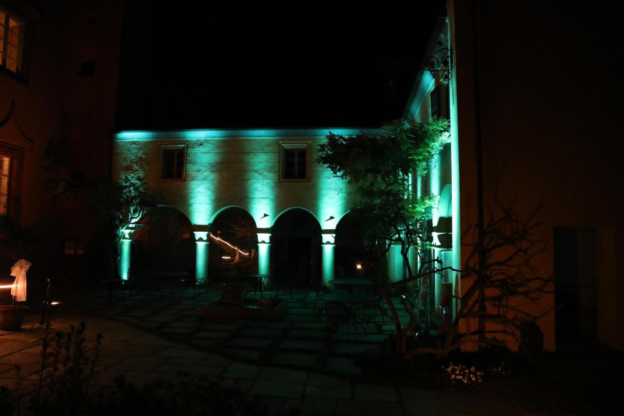 Castello Rosso Hotel Costigliole Saluzzo Exterior foto